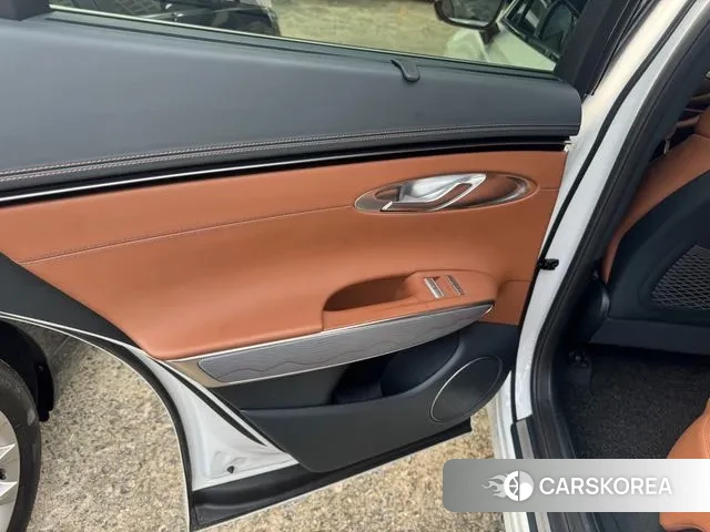 Genesis GV70 id 3154063 из Кореи 11