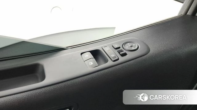 Hyundai Staria id 4462378 из Кореи 11