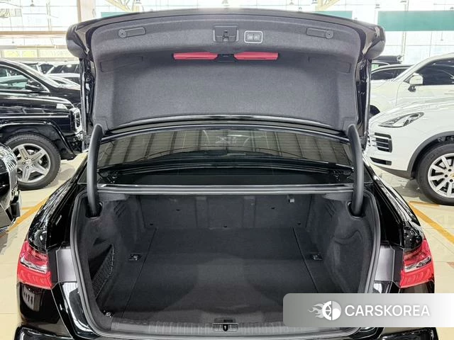 Audi A6L id 4259274 из Китая 11