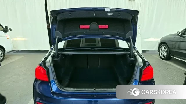 BMW 5 Series (G30) id 3558134 из Кореи 11