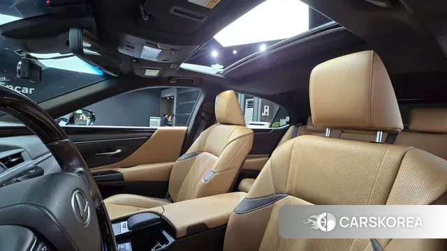 Lexus ES300h 7th generation id 3013409 из Кореи 11