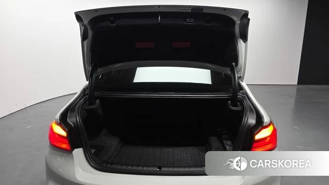 BMW 5 Series (G30) id 3885870 из Кореи 11