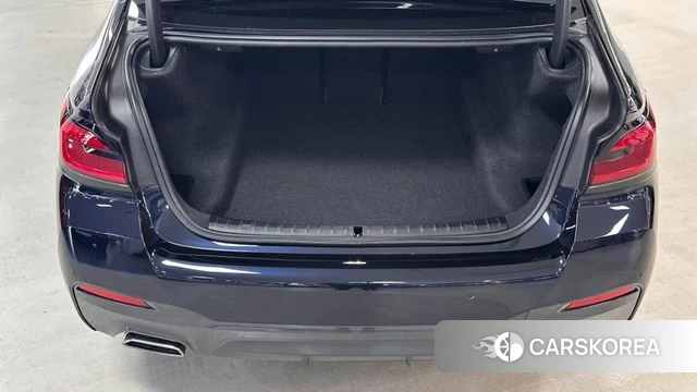 BMW 5 Series (G30) id 3856442 из Кореи 11