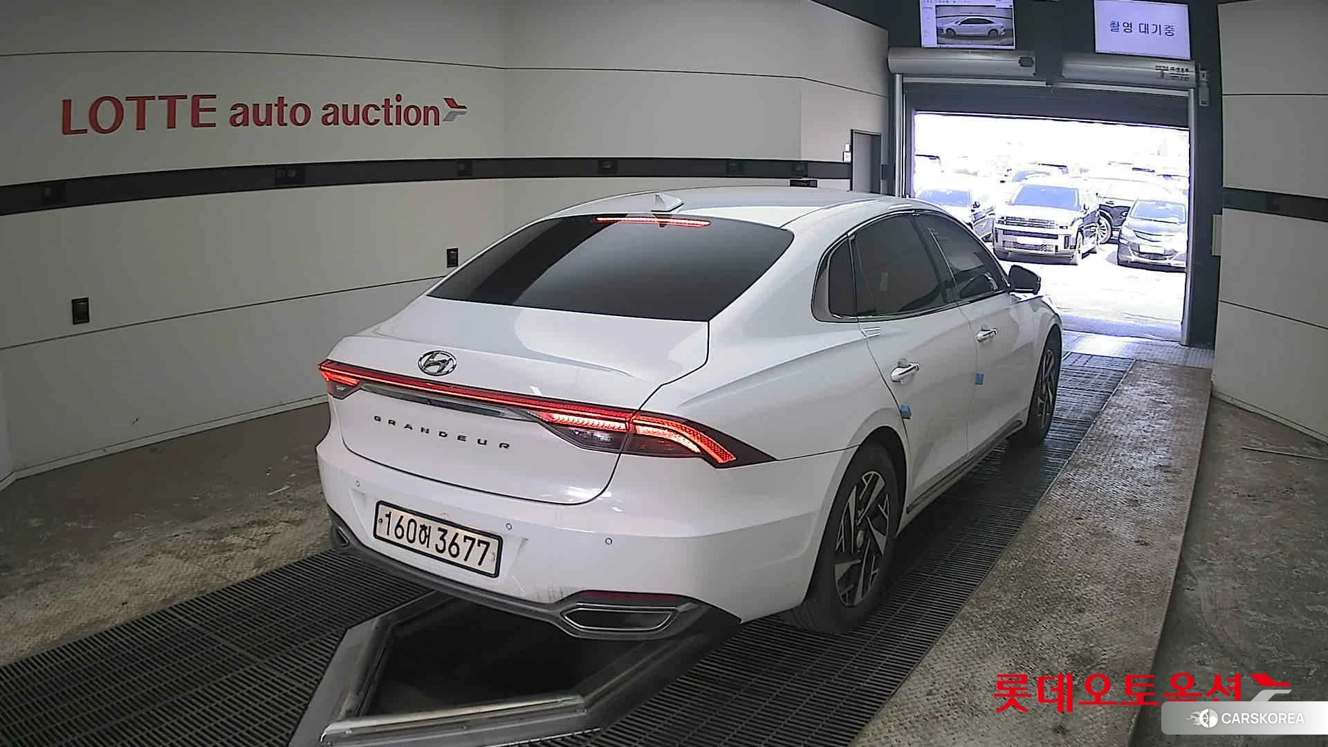 Hyundai Grandeur Hybrid id 3882009 из Кореи 11