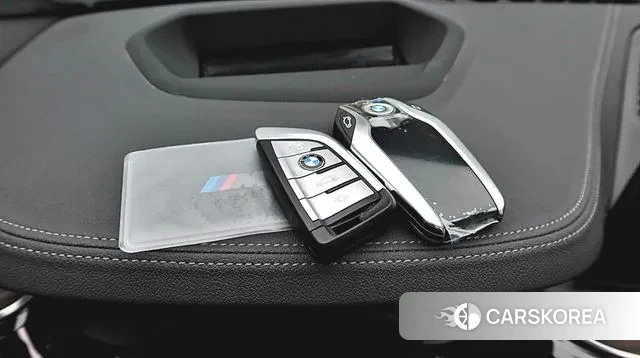 BMW 5 Series (G30) id 3384852 из Кореи 11