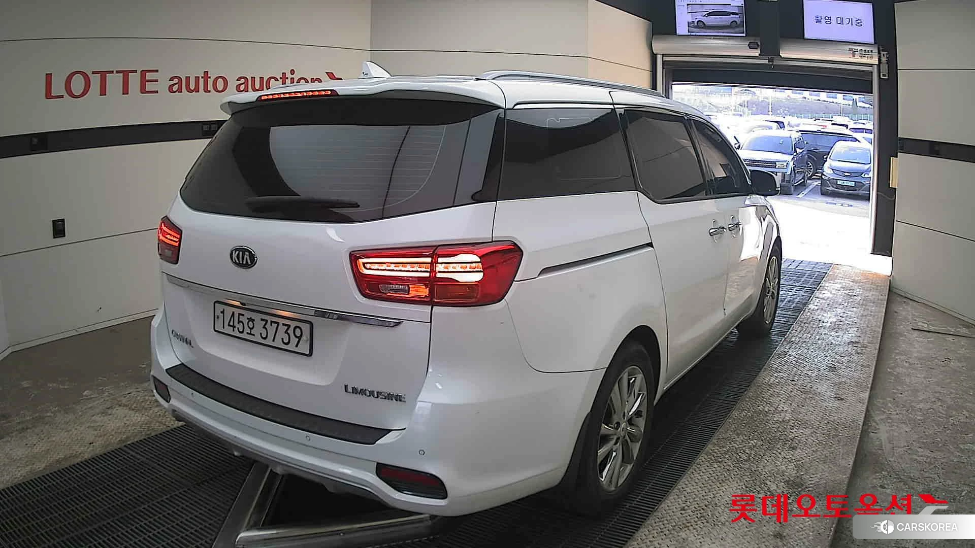 Kia Carnival Limousine id 3882142 из Кореи 11