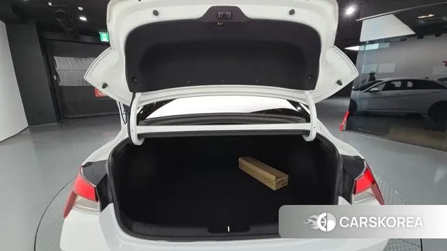 Hyundai Avante Hybrid (CN7) id 3328241 из Кореи 11