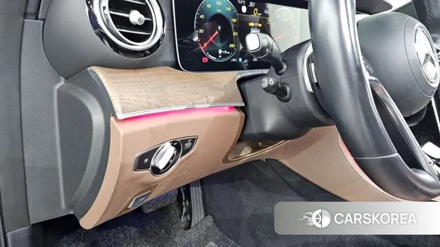 Mercedes-Benz E-Class W213 id 3329383 из Кореи 11