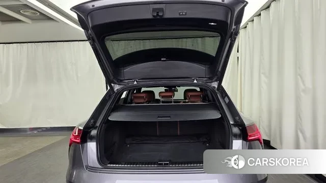 Audi e-Tron id 3681002 из Кореи 11