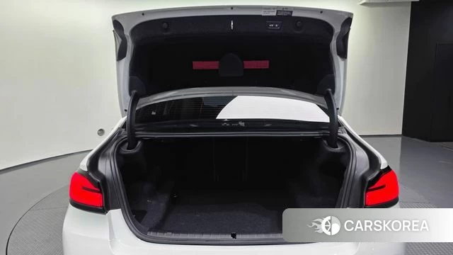 BMW 5 Series (G30) id 4675692 из Кореи 11