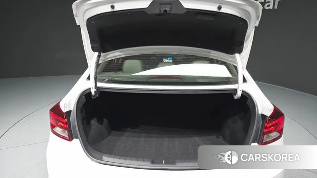 Hyundai The New Avante AD id 4310899 из Кореи 11