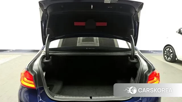 BMW 5 Series (G30) id 3162007 из Кореи 11