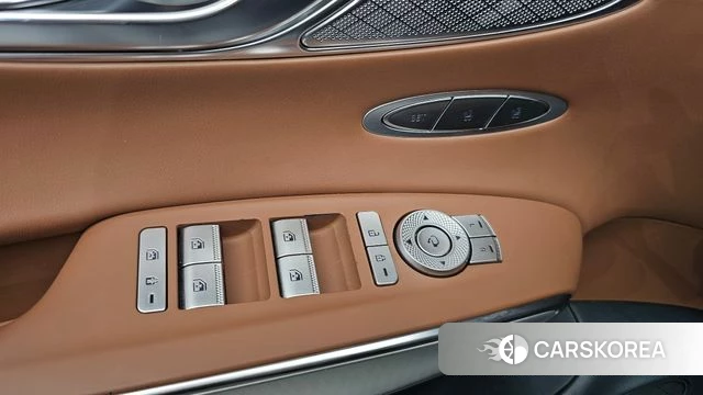 Genesis GV70 id 4609392 из Кореи 11