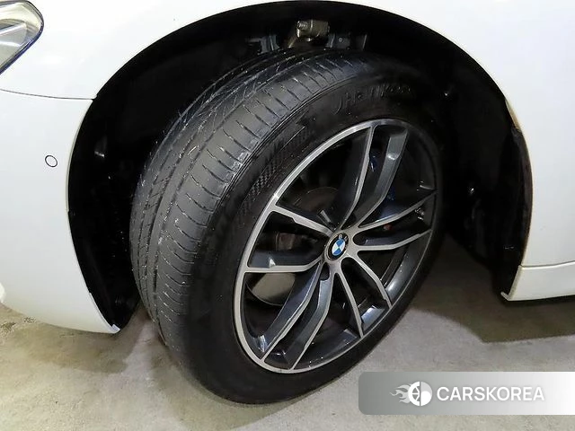 BMW 5 Series (G30) id 3965569 из Кореи 11