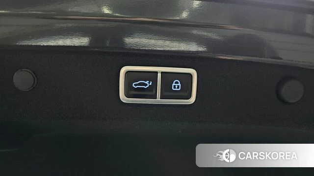 Hyundai Grandeur (GN7) id 3909889 из Кореи 11