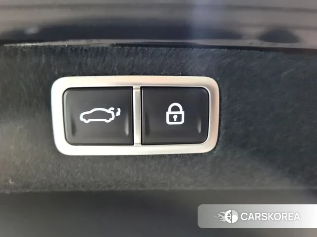 Hyundai Grandeur Hybrid (GN7) id 2968829 из Кореи 11