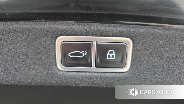 Hyundai Grandeur (GN7) id 4921607 из Кореи 11