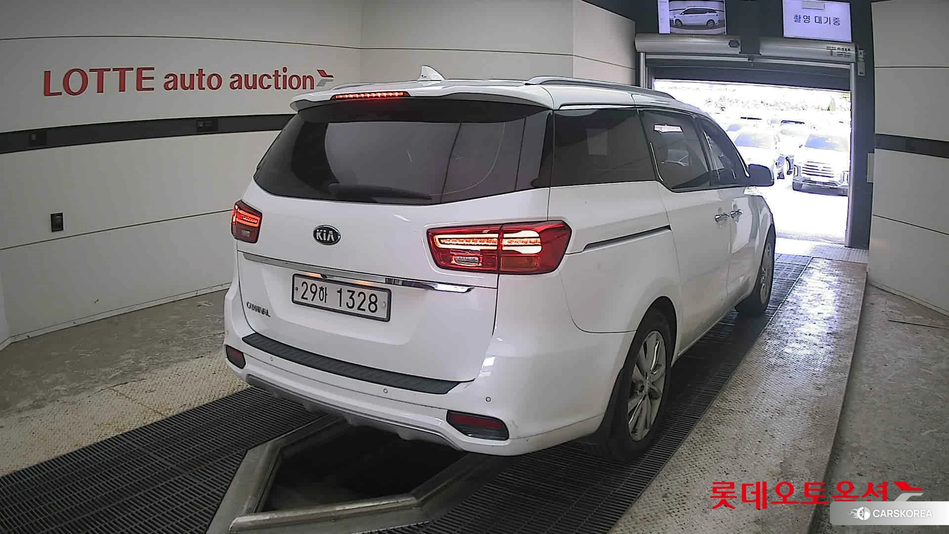 Kia Carnival id 4504352 из Кореи 11