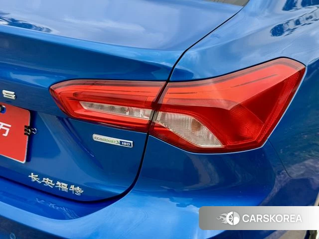 Ford Fox id 4380704 из Китая 11