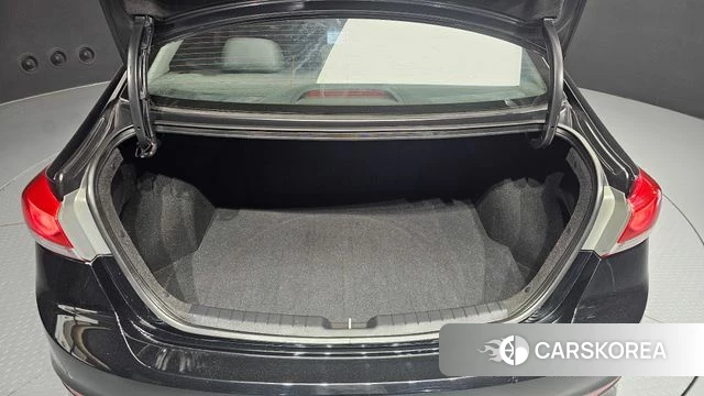 Hyundai Avante AD id 4305219 из Кореи 11