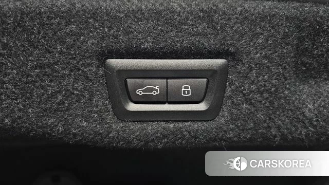 BMW 5 Series (G60) id 3838018 из Кореи 11