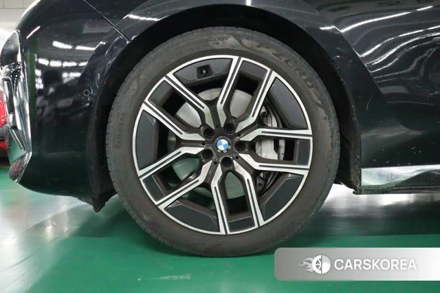 BMW 7 Series (G70) id 4401306 из Кореи 11