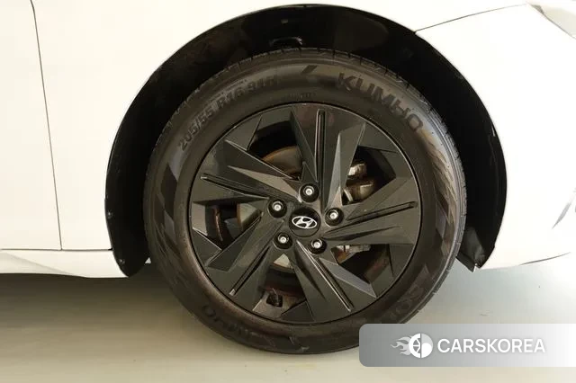 Hyundai Avante (CN7) id 3572233 из Кореи 11