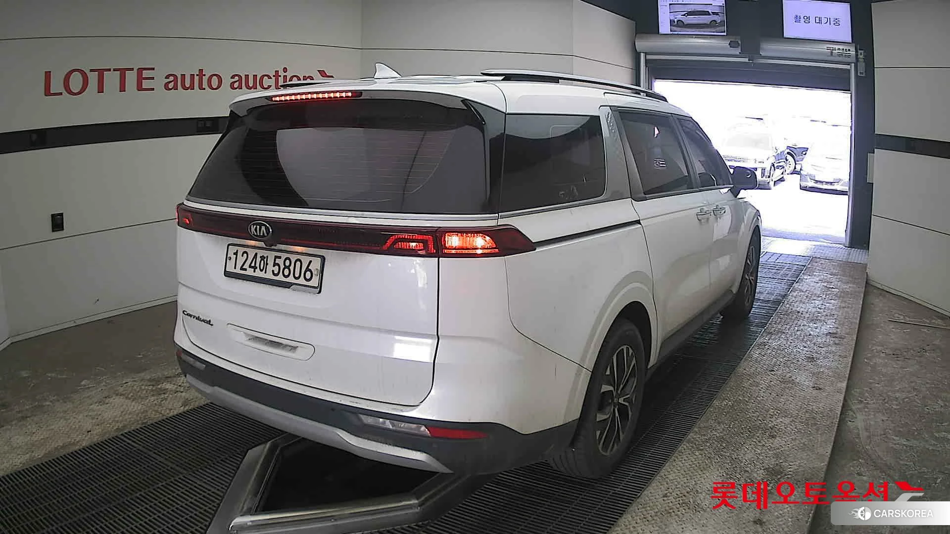 Kia Carnival id 3882122 из Кореи 11