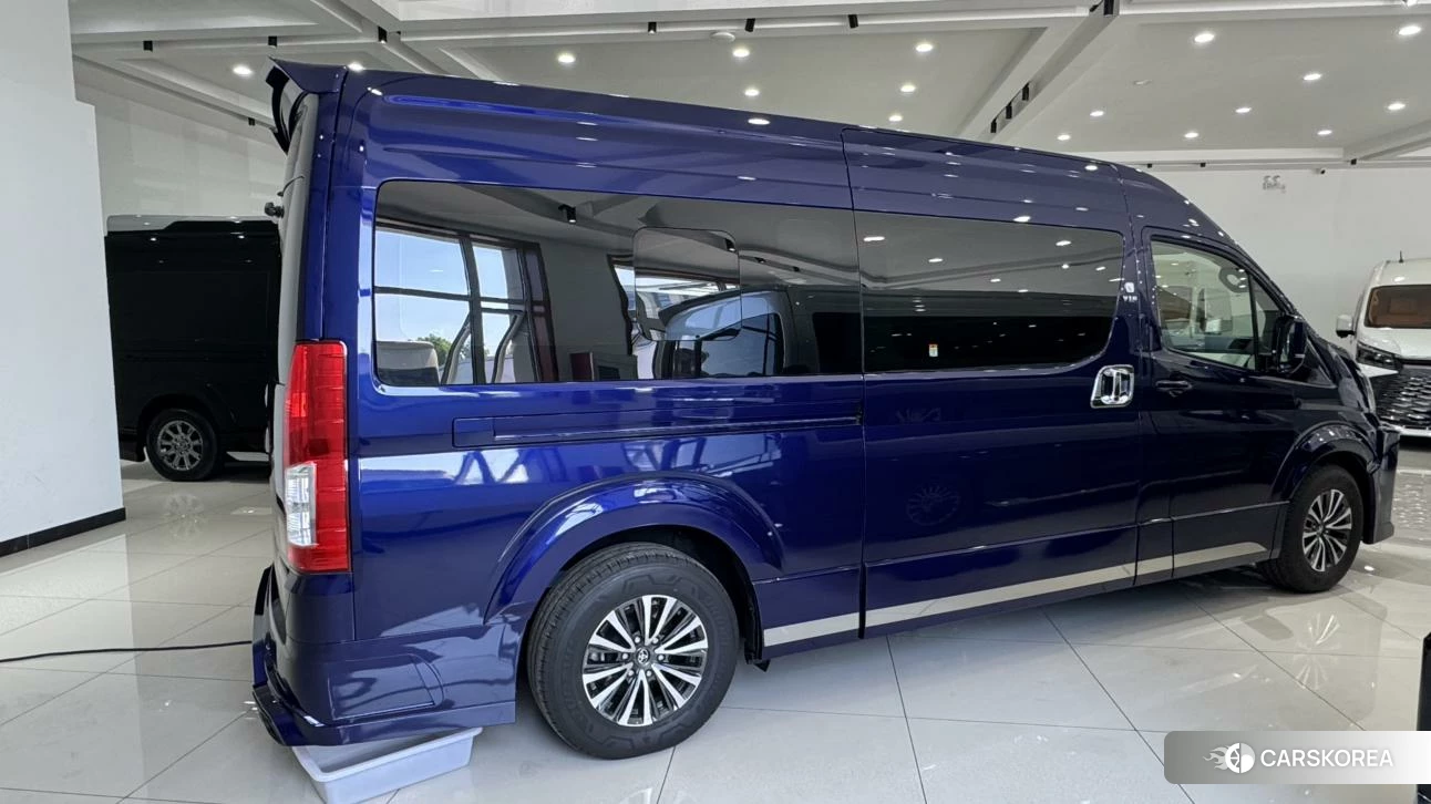 Toyota Hiace id 4468103 из Китая 11
