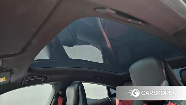 Porsche Taycan id 4308180 из Кореи 11