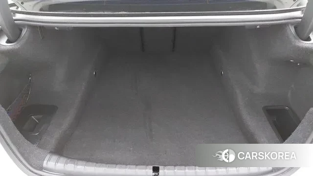 BMW 5 Series (G30) id 3396362 из Кореи 11