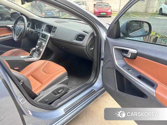 Volvo S60 id 4211141 из Китая 11