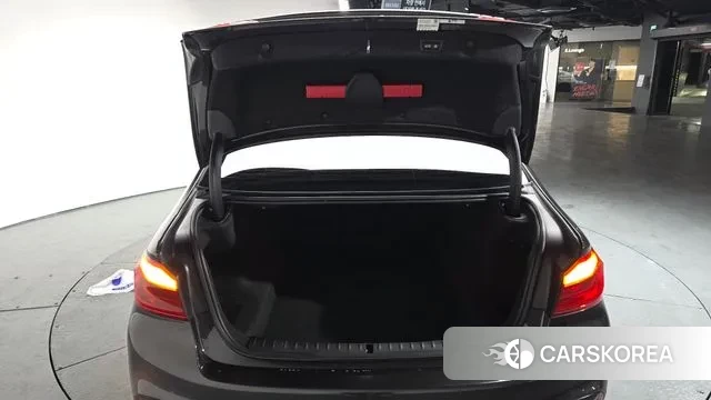 BMW 5 Series (G30) id 3621953 из Кореи 11