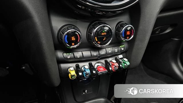 Mini Cooper Convertible id 4266400 из Кореи 11