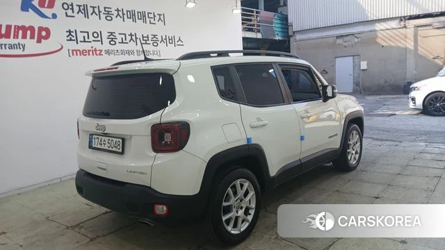 Jeep Renegade id 4642045 из Кореи 11