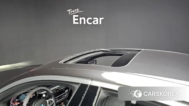 BMW 5 Series (G30) id 3437379 из Кореи 11