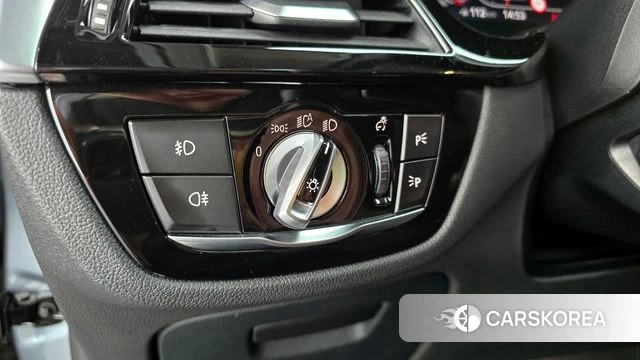 BMW 5 Series (G30) id 4284572 из Кореи 11