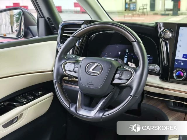 Lexus LM id 4259833 из Китая 11