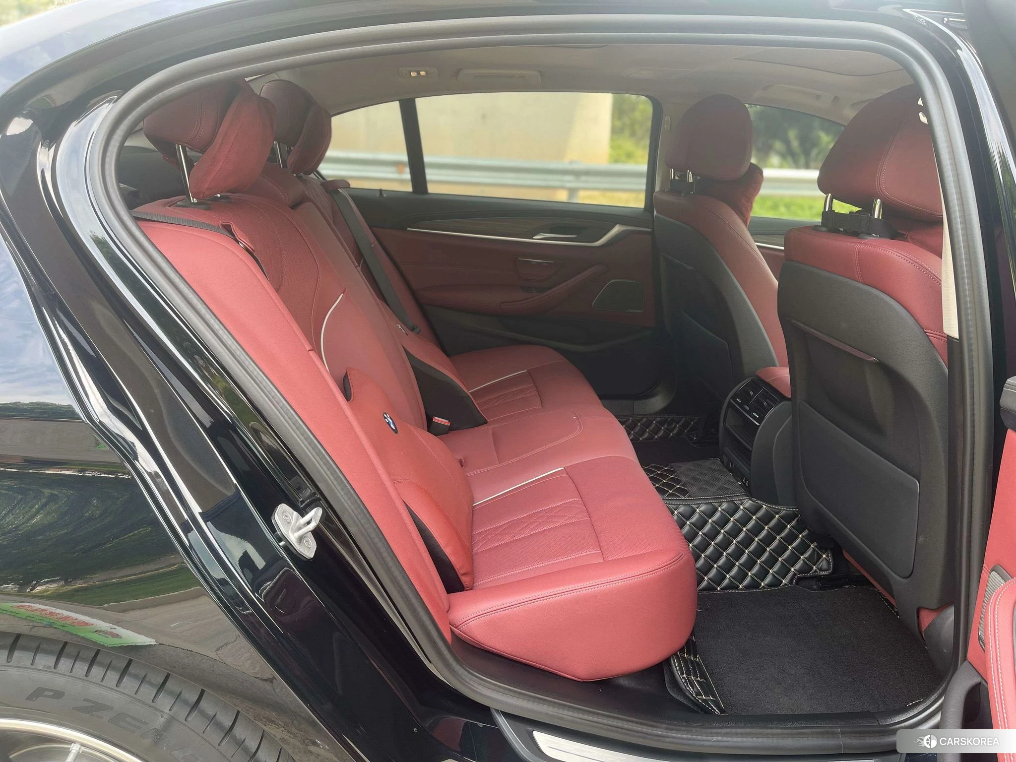 BMW 5 series PHEV id 4452839 из Китая 11