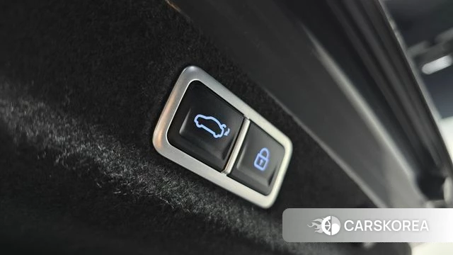 Hyundai Grandeur (GN7) id 3915052 из Кореи 11