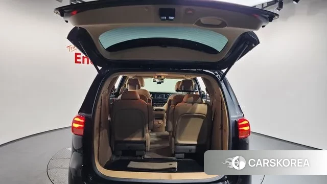 Kia The New Carnival id 3509551 из Кореи 11