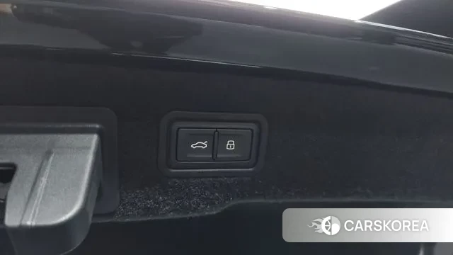 Audi A8 (D5) id 2925694 из Кореи 11