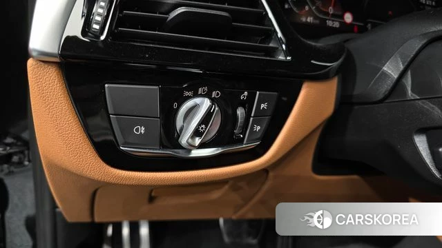 BMW 5 Series (G30) id 4692809 из Кореи 11
