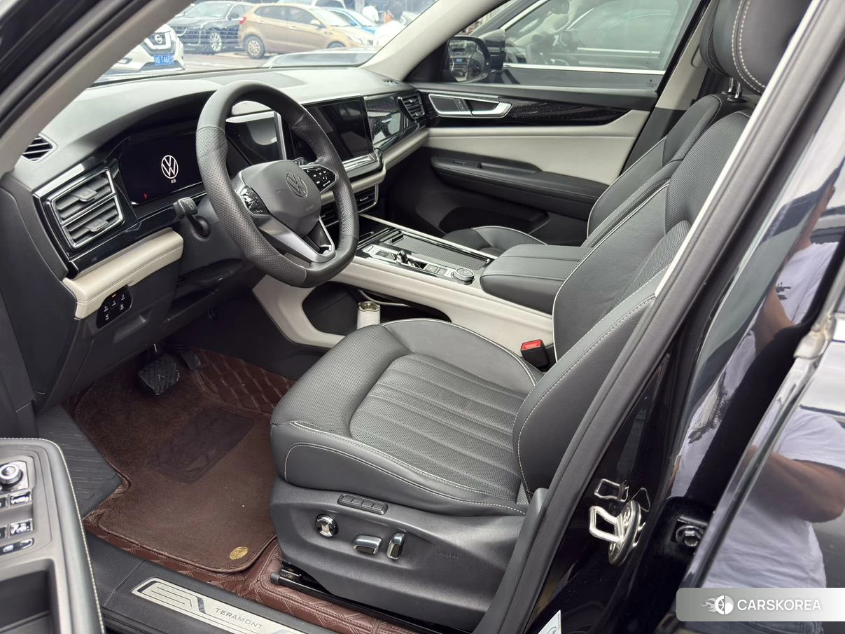 Volkswagen Tourang id 4498912 из Китая 11