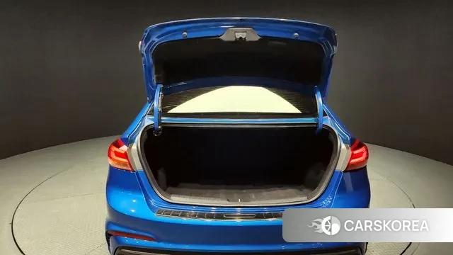 Hyundai Avante AD id 3050785 из Кореи 11