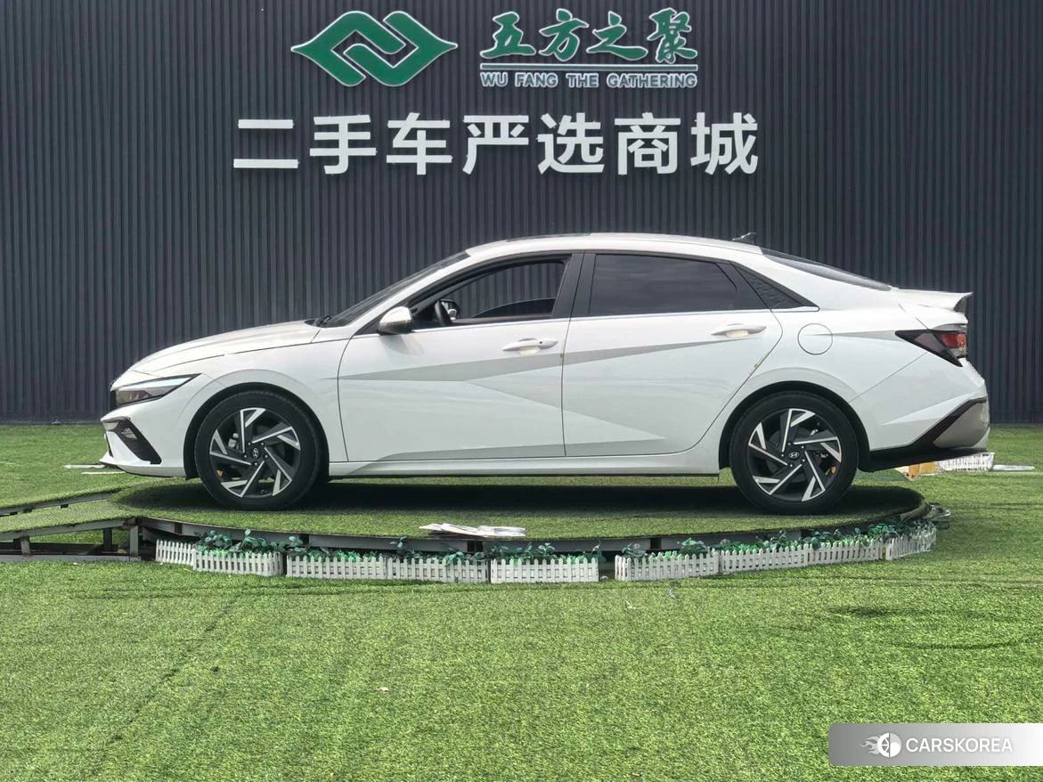 Hyundai Elantra id 4504970 из Китая 11