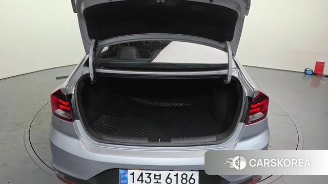 Hyundai The New Avante AD id 3942425 из Кореи 11