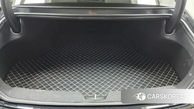 Hyundai Grandeur (GN7) id 4422079 из Кореи 11