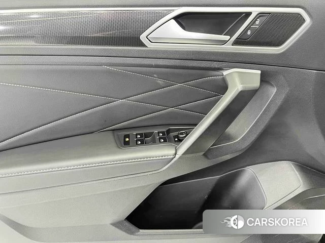 Volkswagen Tiguan L id 4392334 из Китая 11