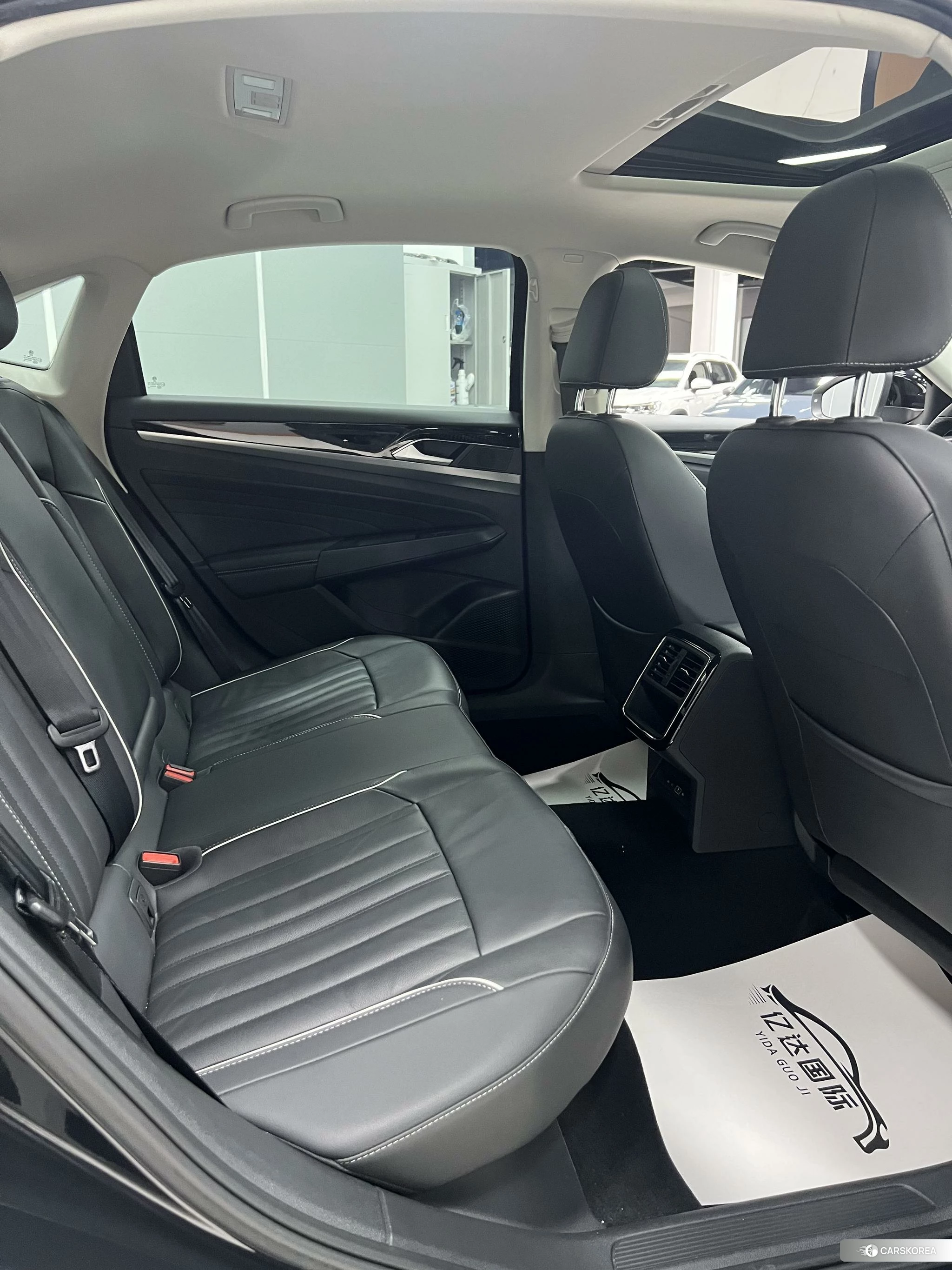 Volkswagen Passat id 4487188 из Китая 11